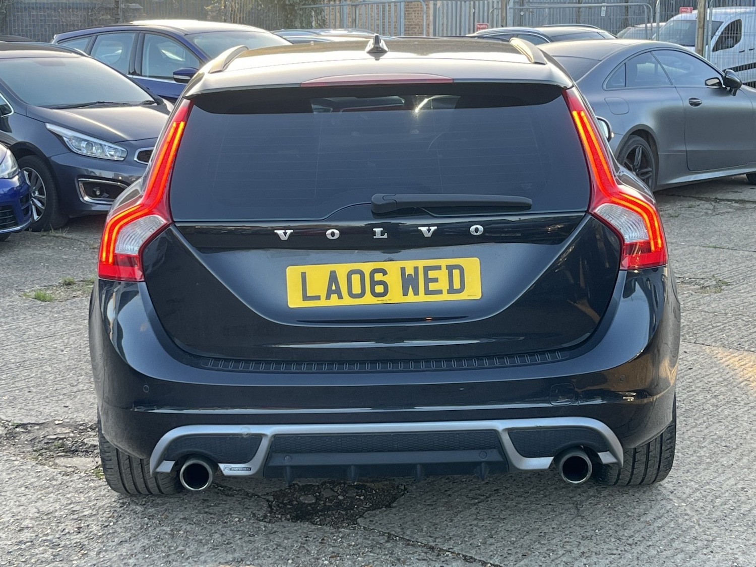 Used Volvo V60 2012 for sale - 76858893: Photo 8