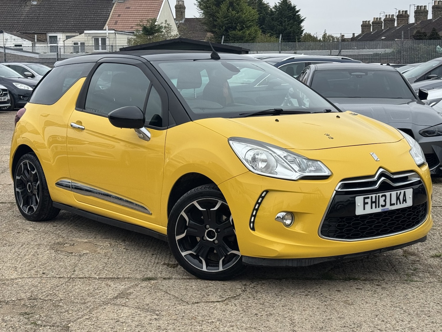 Used Citroen DS3 2013 for sale - 76249300: Photo 1