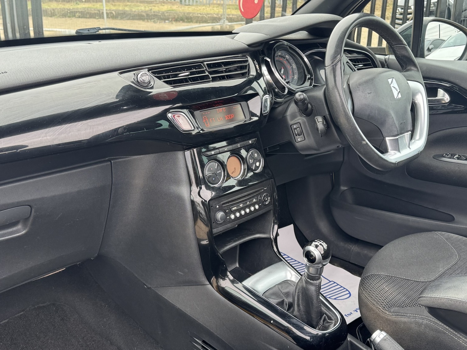 Used Citroen DS3 2013 for sale - 76249300: Photo 25