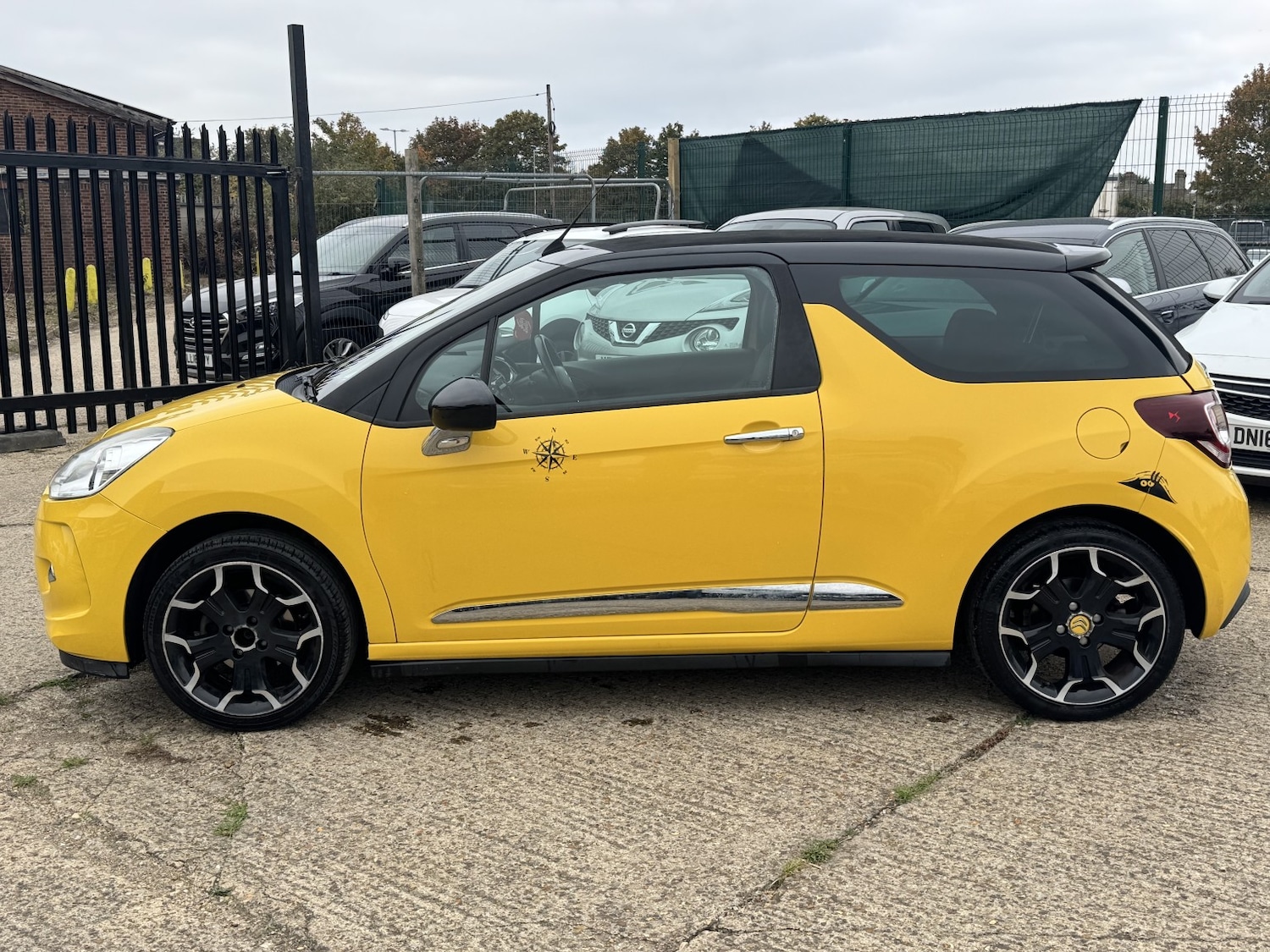 Used Citroen DS3 2013 for sale - 76249300: Photo 4