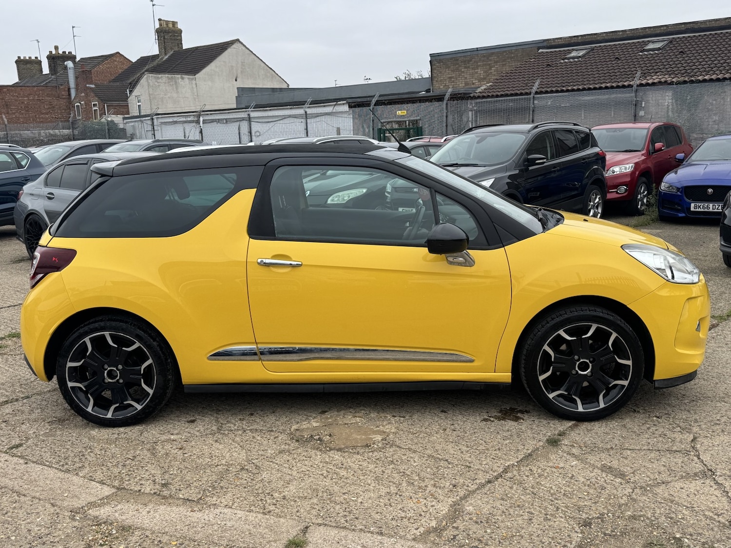 Used Citroen DS3 2013 for sale - 76249300: Photo 8