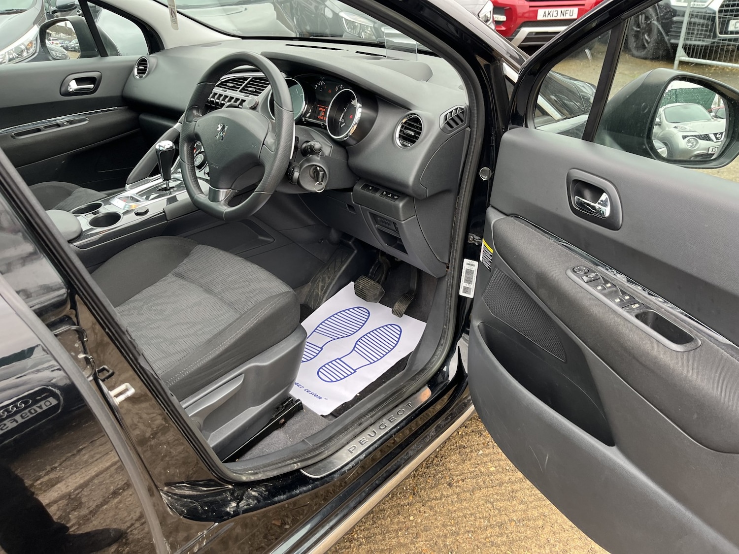 Used Peugeot 3008 2011 for sale - 76725667: Photo 12