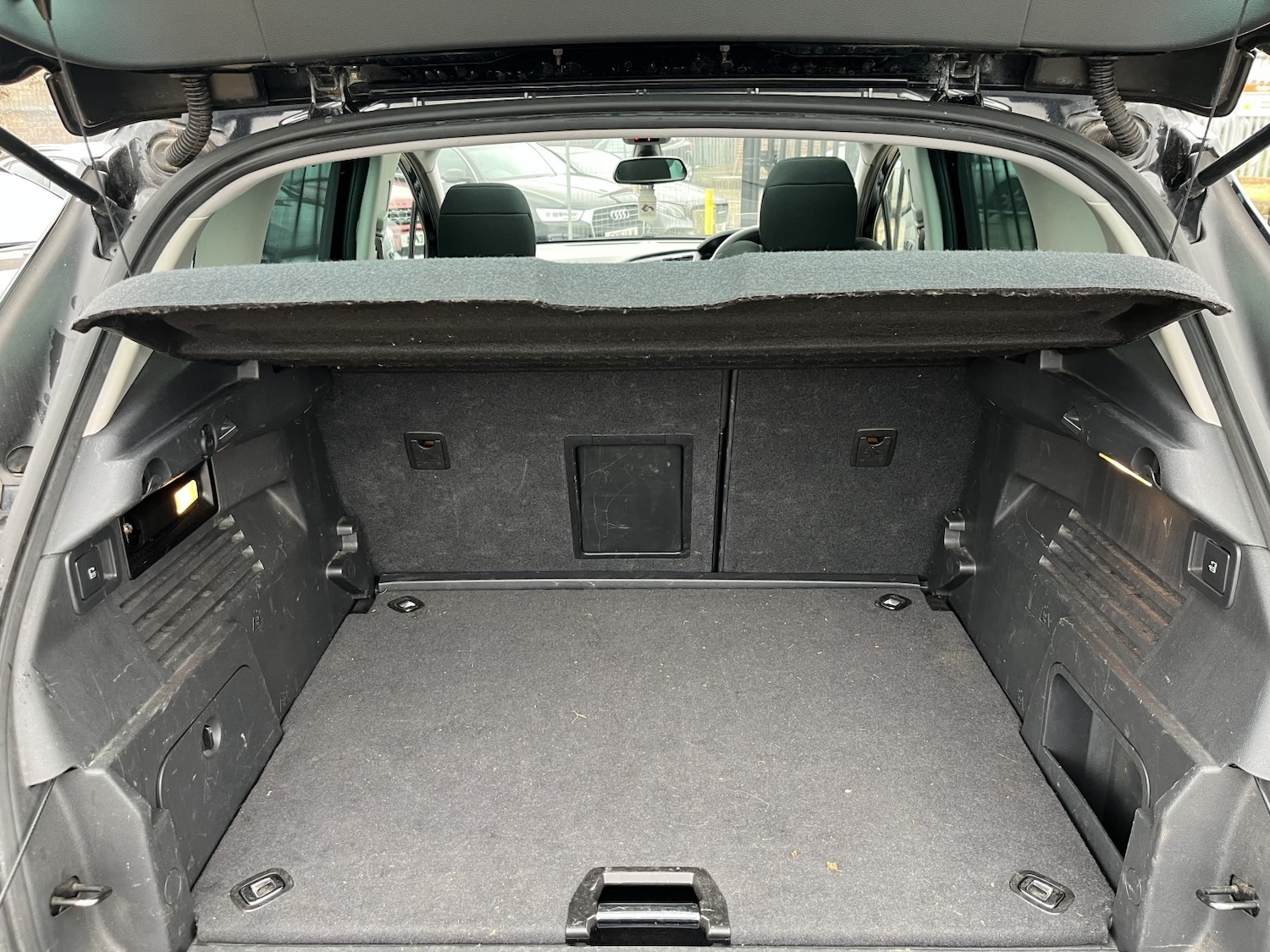 Used Peugeot 3008 2011 for sale - 76725667: Photo 19