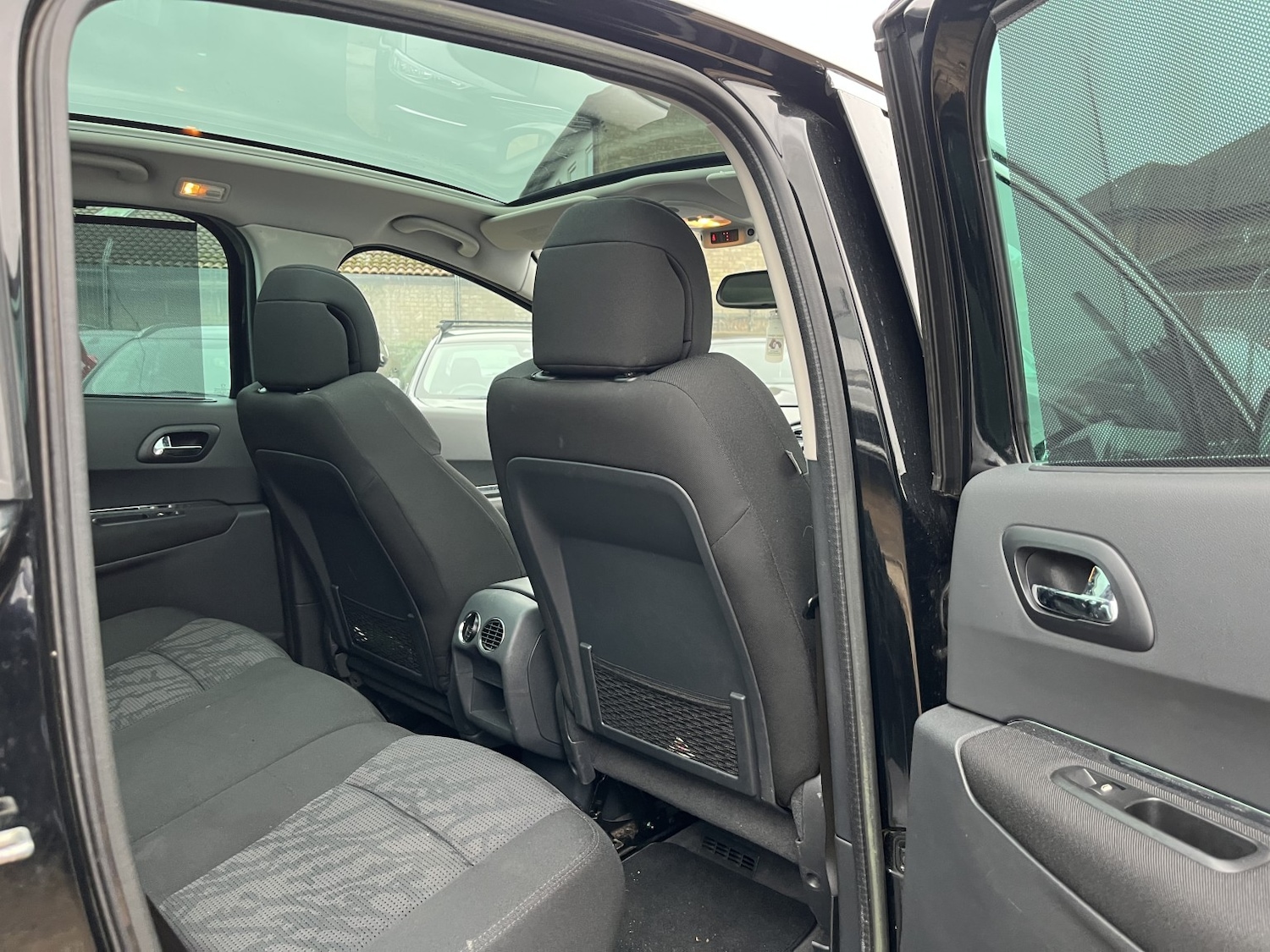 Used Peugeot 3008 2011 for sale - 76725667: Photo 23