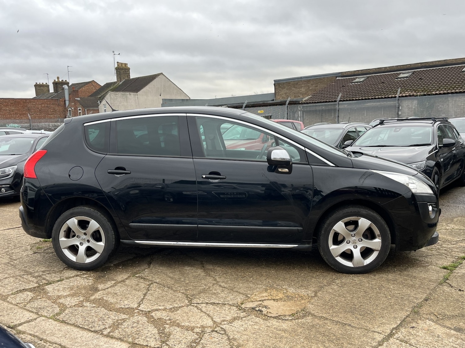 Used Peugeot 3008 2011 for sale - 76725667: Photo 8