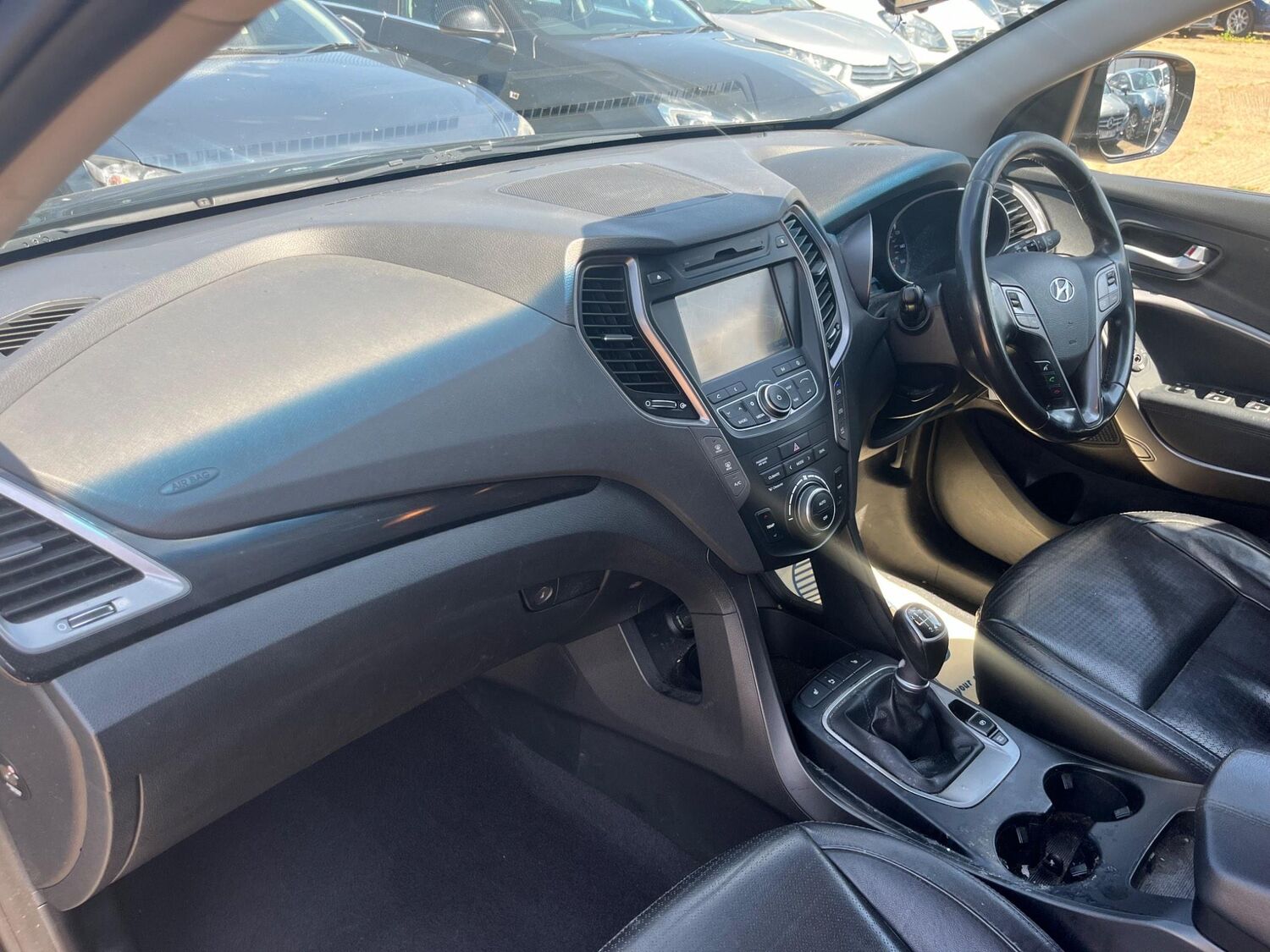 Used Hyundai Santa Fe 2012 for sale - 76794663: Photo 11