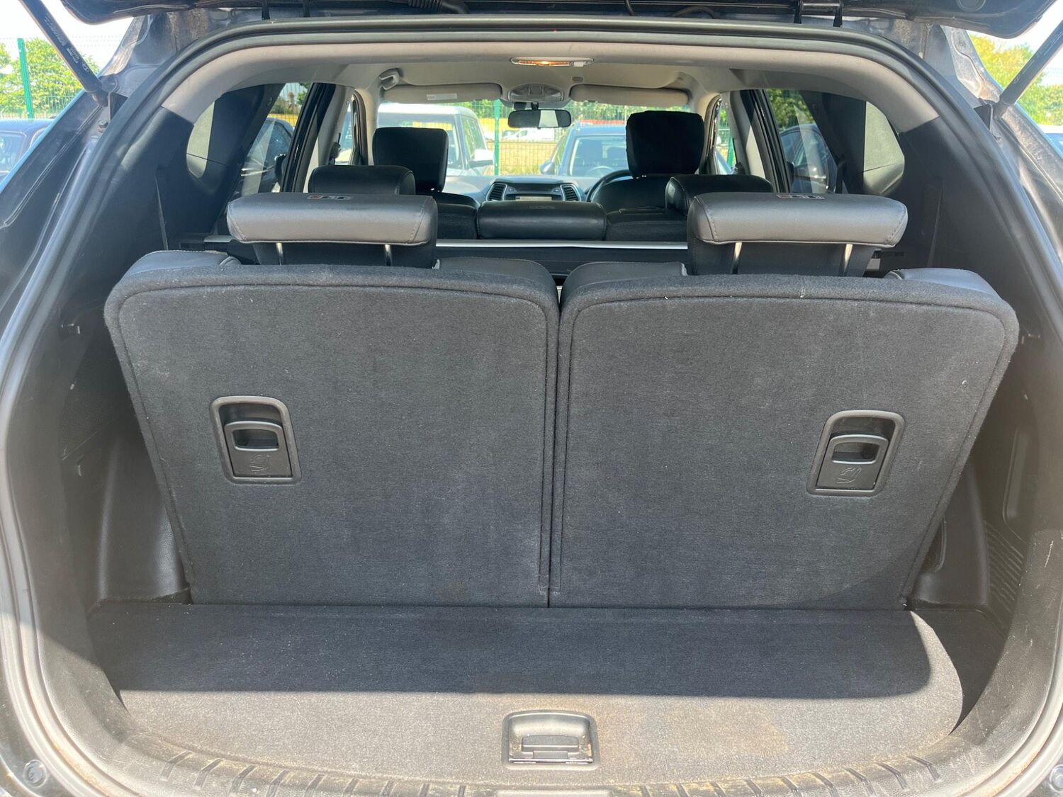 Used Hyundai Santa Fe 2012 for sale - 76794663: Photo 15