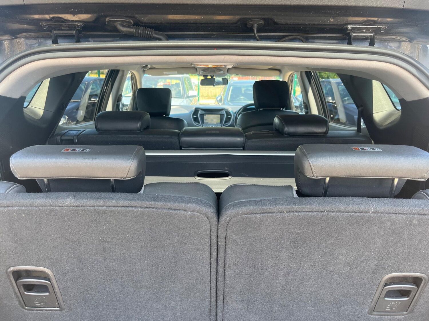 Used Hyundai Santa Fe 2012 for sale - 76794663: Photo 16