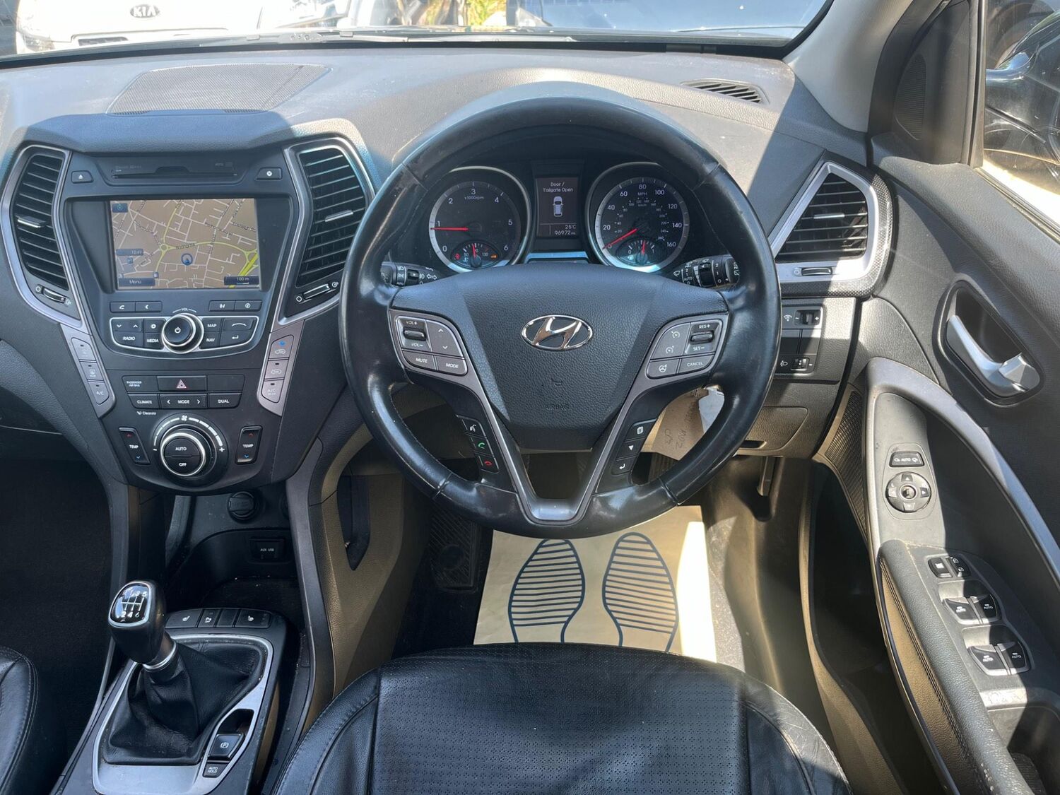 Used Hyundai Santa Fe 2012 for sale - 76794663: Photo 18