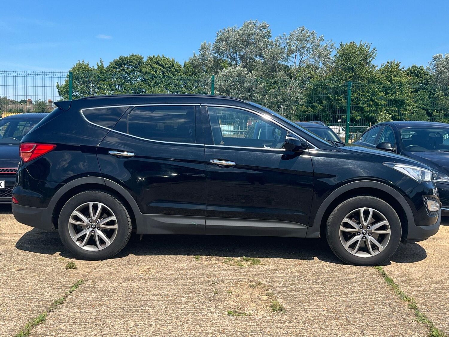 Used Hyundai Santa Fe 2012 for sale - 76794663: Photo 7