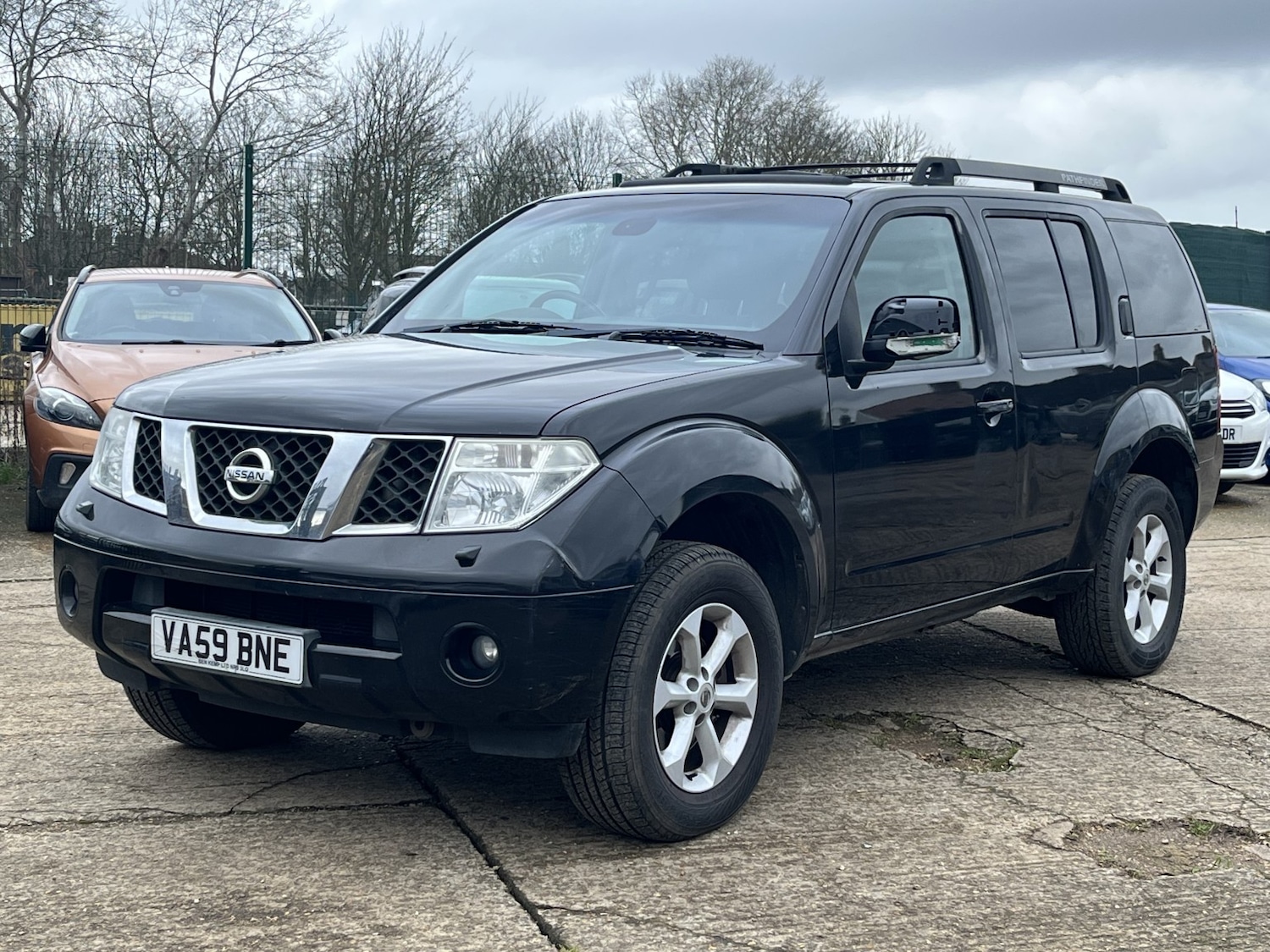 Used Nissan Pathfinder 2010 for sale - 77487218: Photo 2