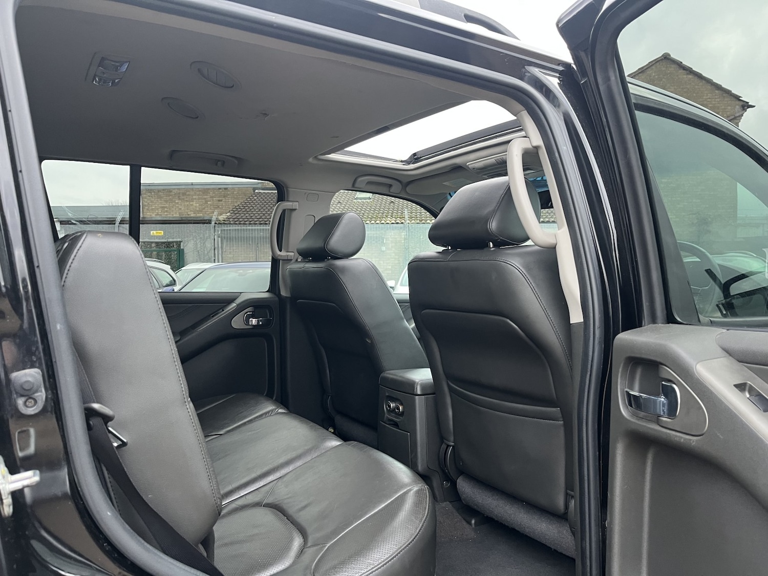 Used Nissan Pathfinder 2010 for sale - 77487218: Photo 27