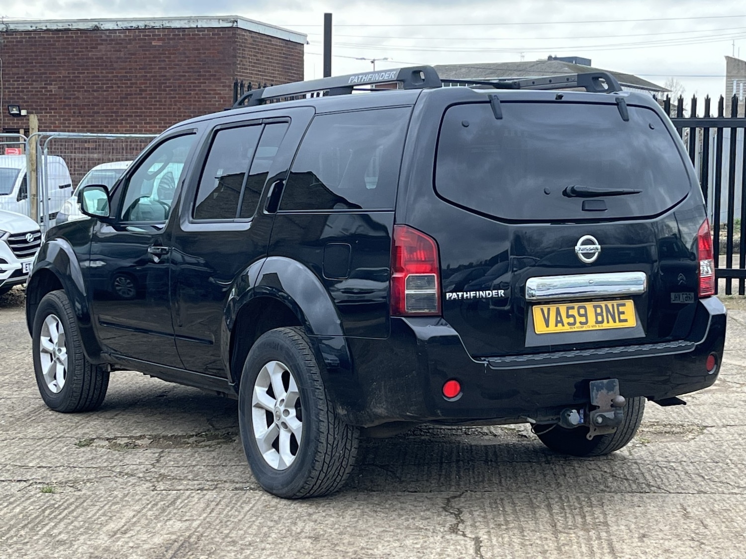 Used Nissan Pathfinder 2010 for sale - 77487218: Photo 3