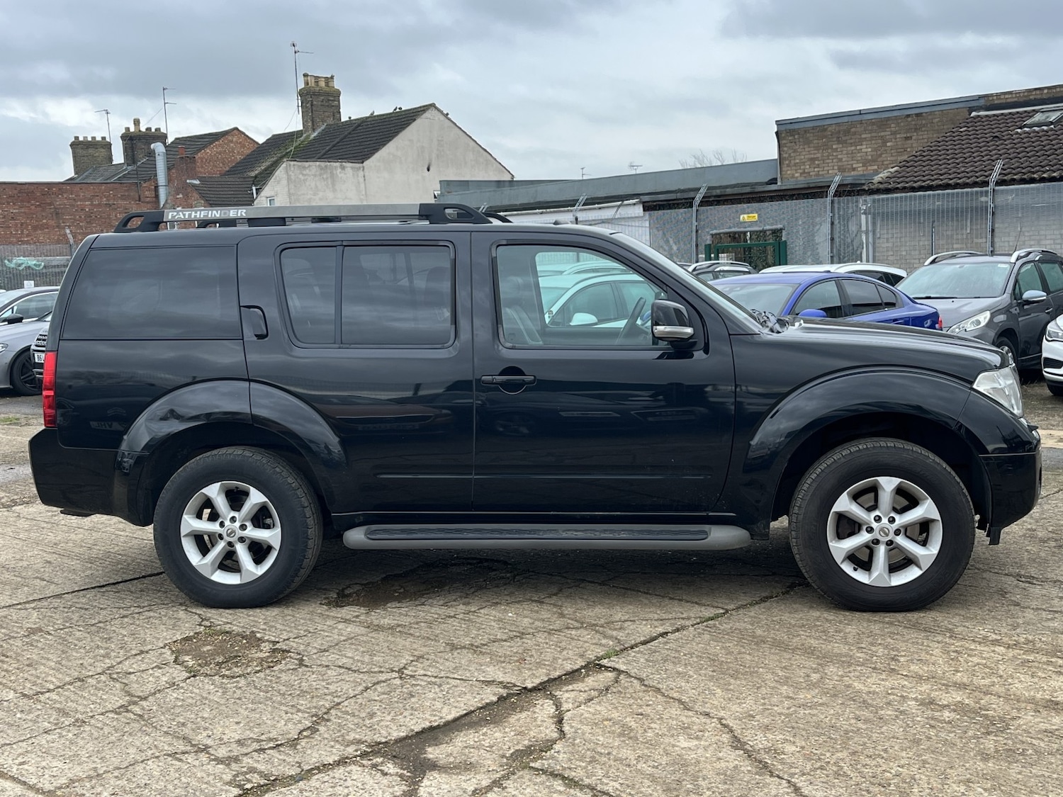Used Nissan Pathfinder 2010 for sale - 77487218: Photo 8