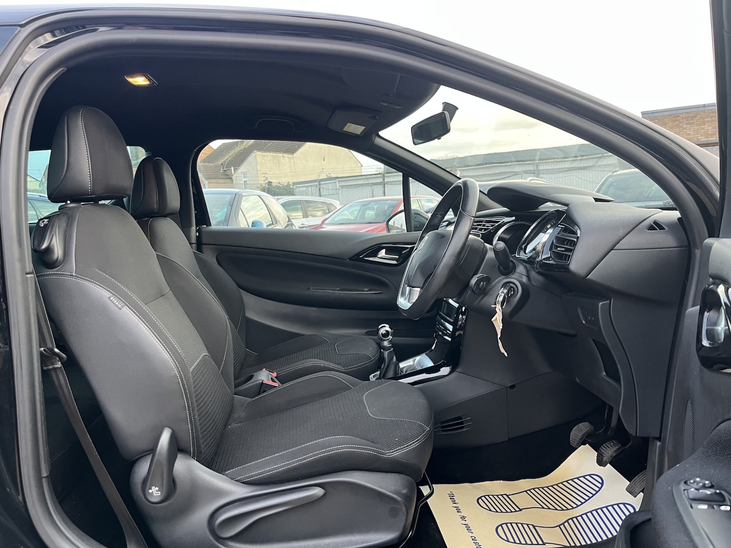 Used DS Automobiles DS 3 2015 for sale - 76483044: Photo 12