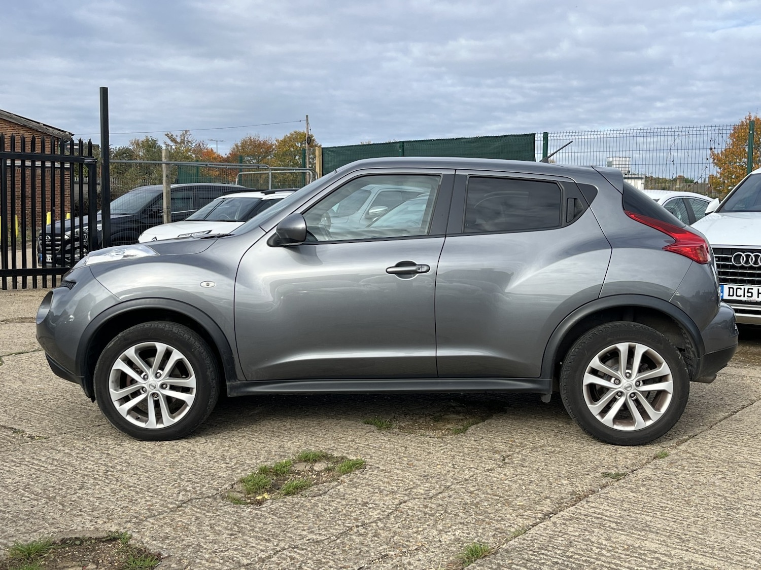 Used Nissan Juke 2011 for sale - 76358198: Photo 7