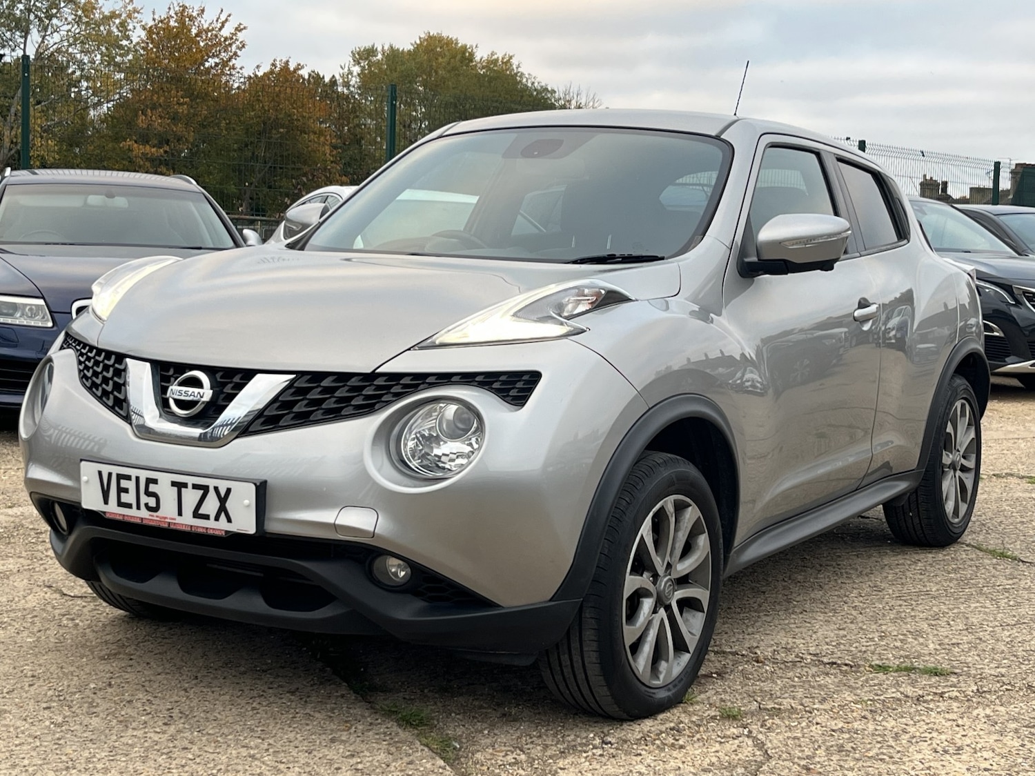 Used Nissan Juke 2015 for sale - 76231017: Photo 2