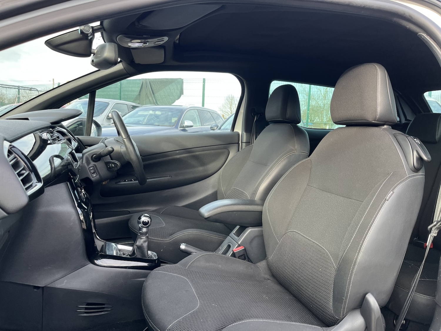 Used Citroen DS3 2013 for sale - 76848681: Photo 12