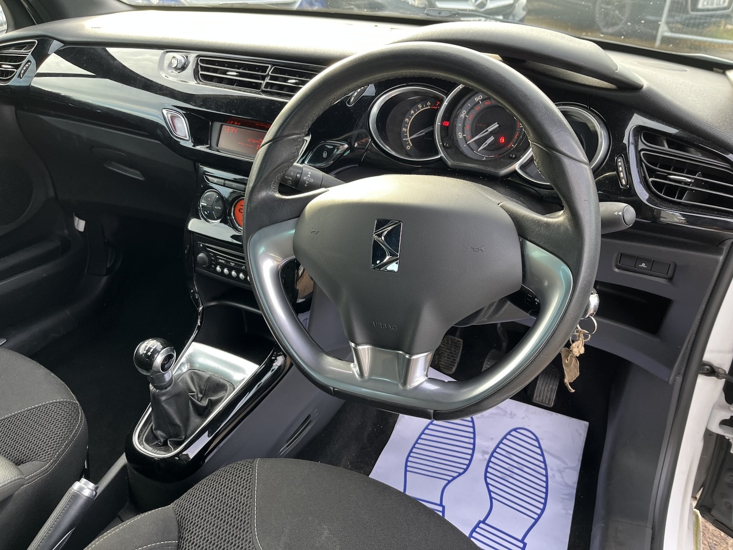 Used Citroen DS3 2013 for sale - 76848681: Photo 9