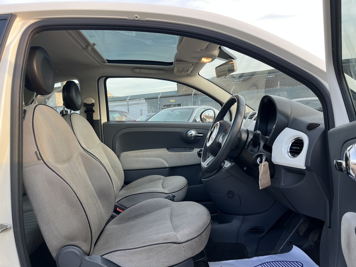 Used Fiat 500 2011 for sale - 77961942: Photo 11