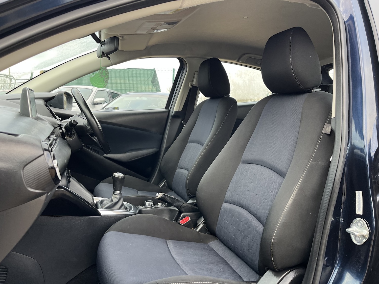 Used Mazda Mazda2 2016 for sale - 76673305: Photo 14