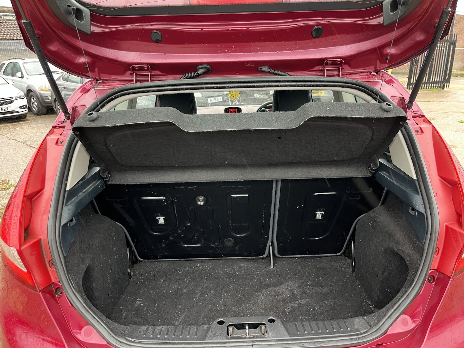 Used Ford Fiesta 2010 for sale - 76319456: Photo 15