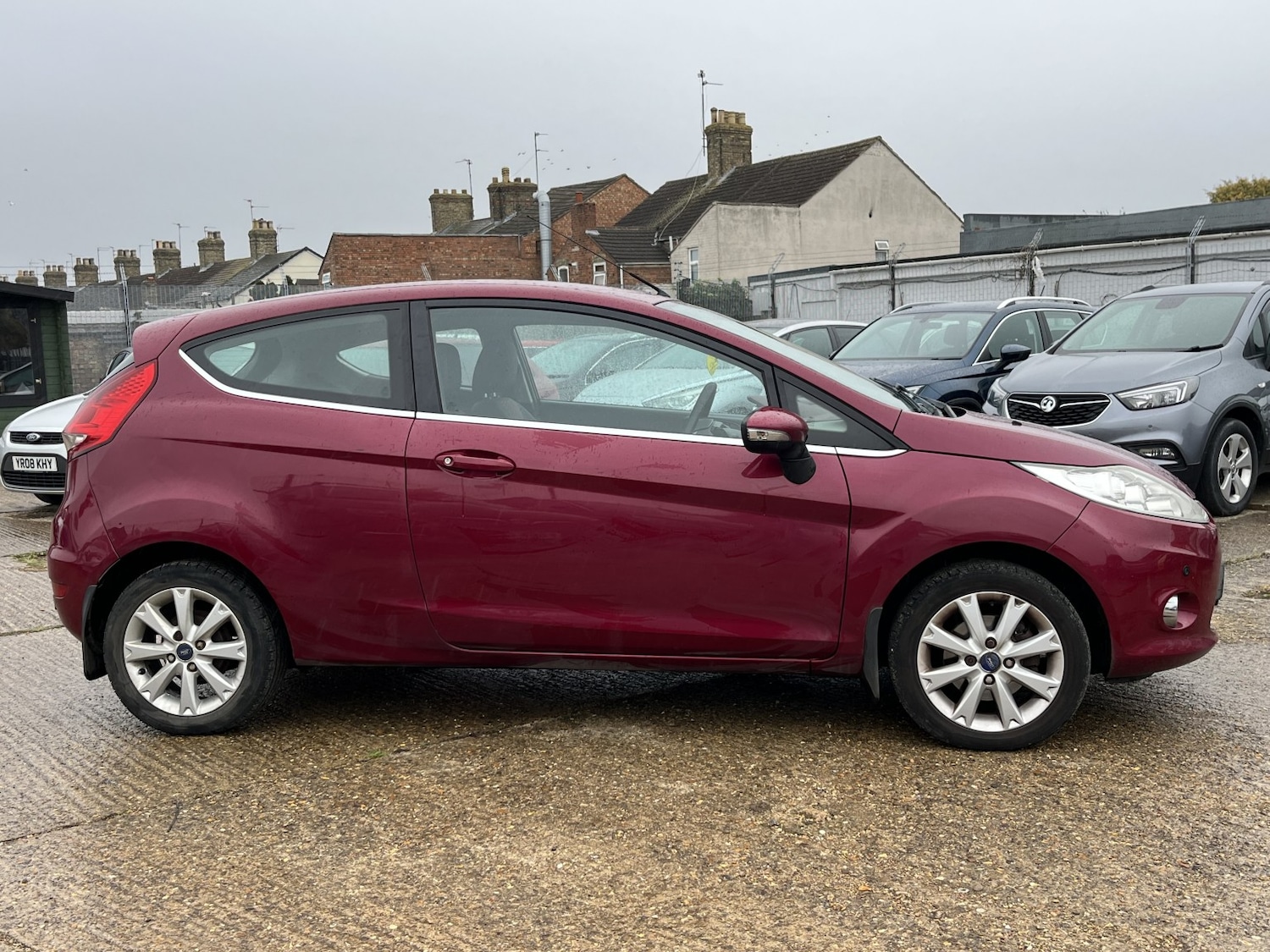 Used Ford Fiesta 2010 for sale - 76319456: Photo 2