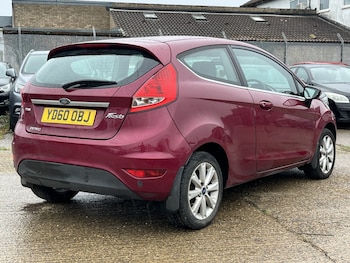 Used Ford Fiesta 2010 for sale - 76319456: Photo