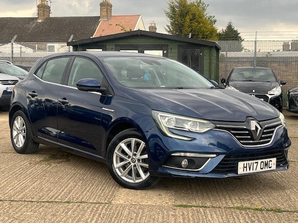 Used Renault Megane 2017 for sale - 74729130: Photo 1