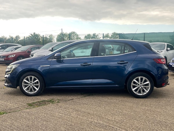 Used Renault Megane 2017 for sale - 74729130: Photo 6