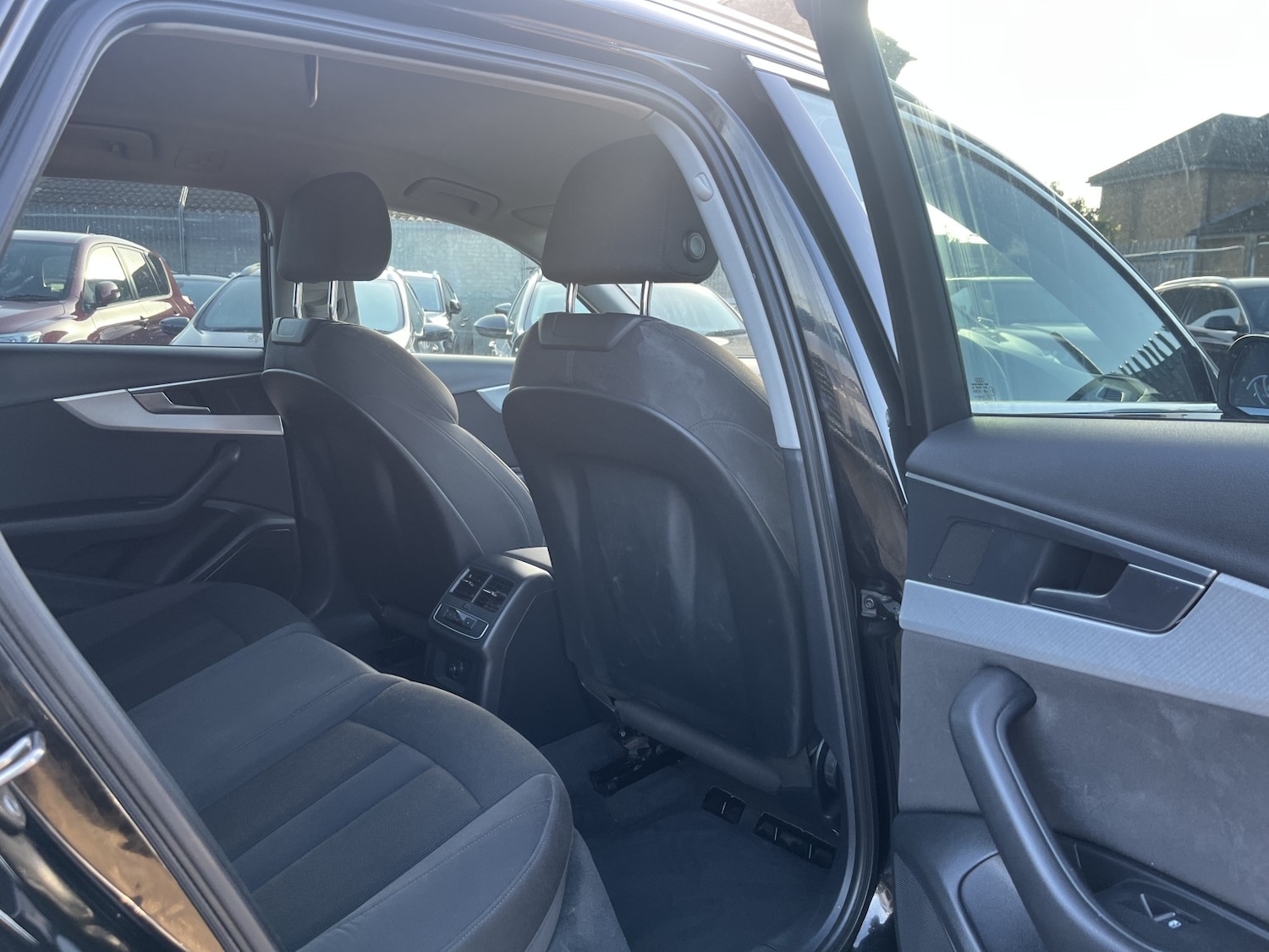 Used Audi A4 2016 for sale - 76741357: Photo 11