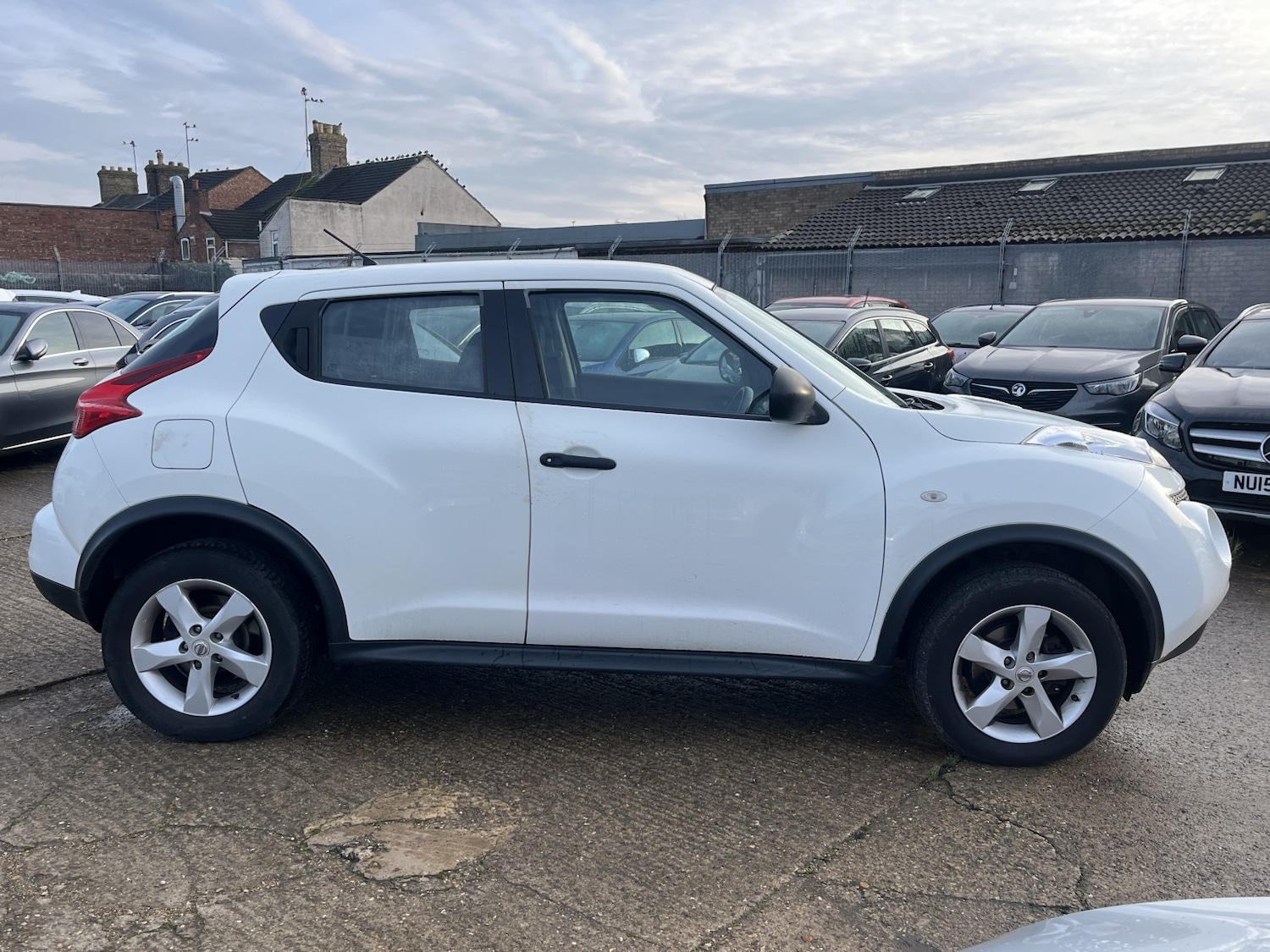 Used Nissan Juke 2010 for sale - 77052268: Photo 6