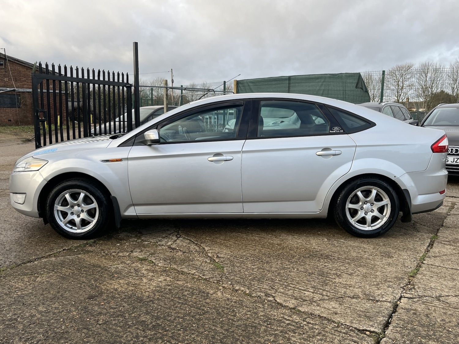 Used Ford Mondeo 2010 for sale - 76848712: Photo 5