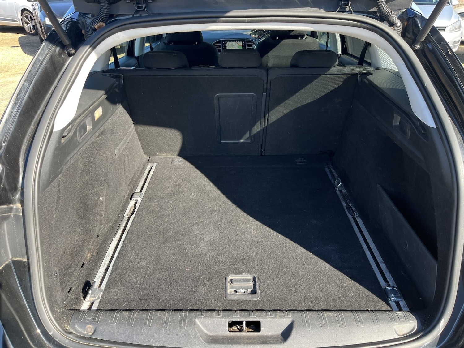 Used Peugeot 308 SW 2015 for sale - 77937793: Photo 19