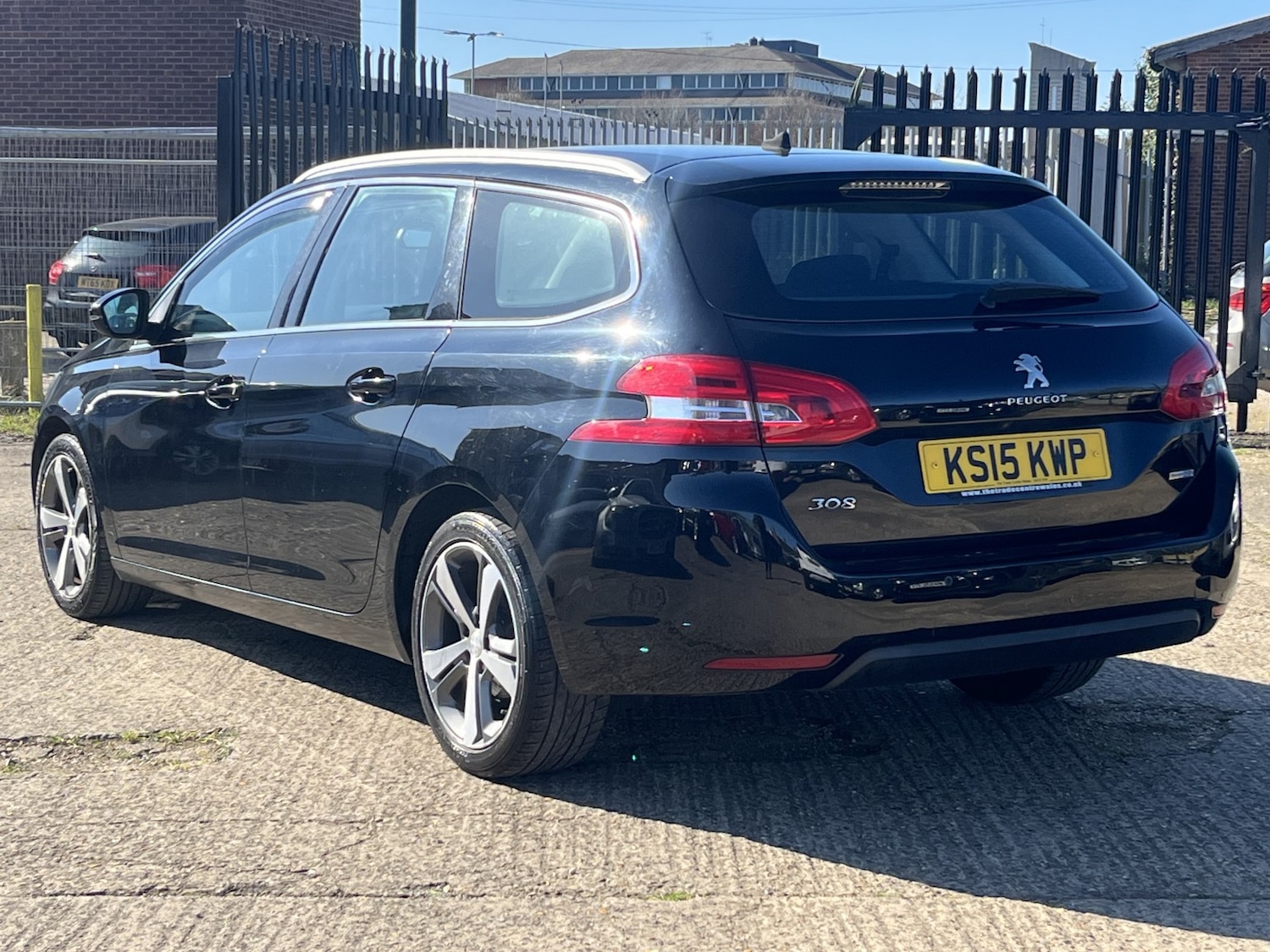 Used Peugeot 308 SW 2015 for sale - 77937793: Photo 3