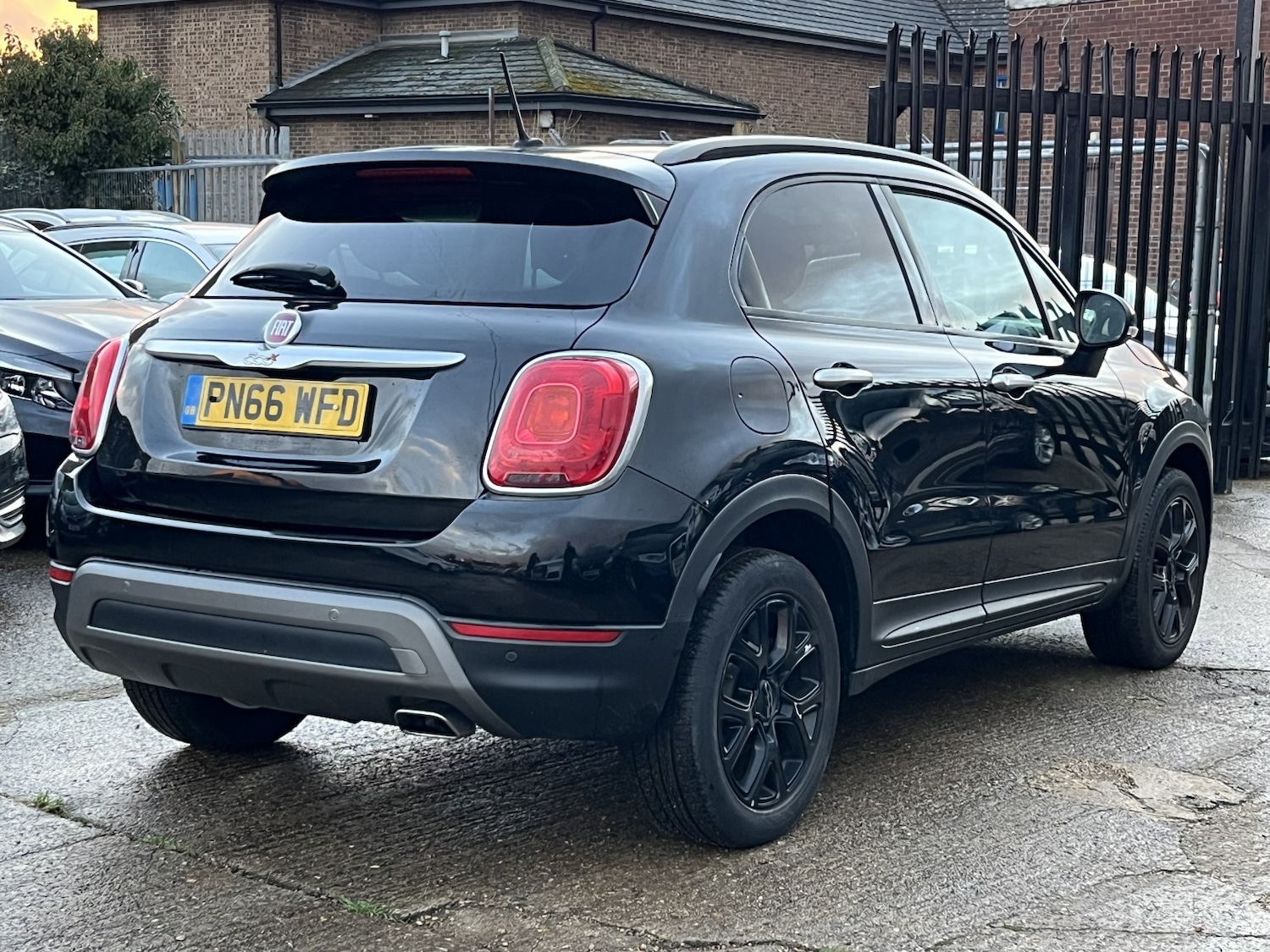 Used Fiat 500X 2016 for sale - 76756995: Photo 2