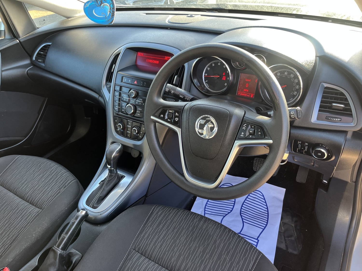 Used Vauxhall Astra 2013 for sale - 77931332: Photo 10