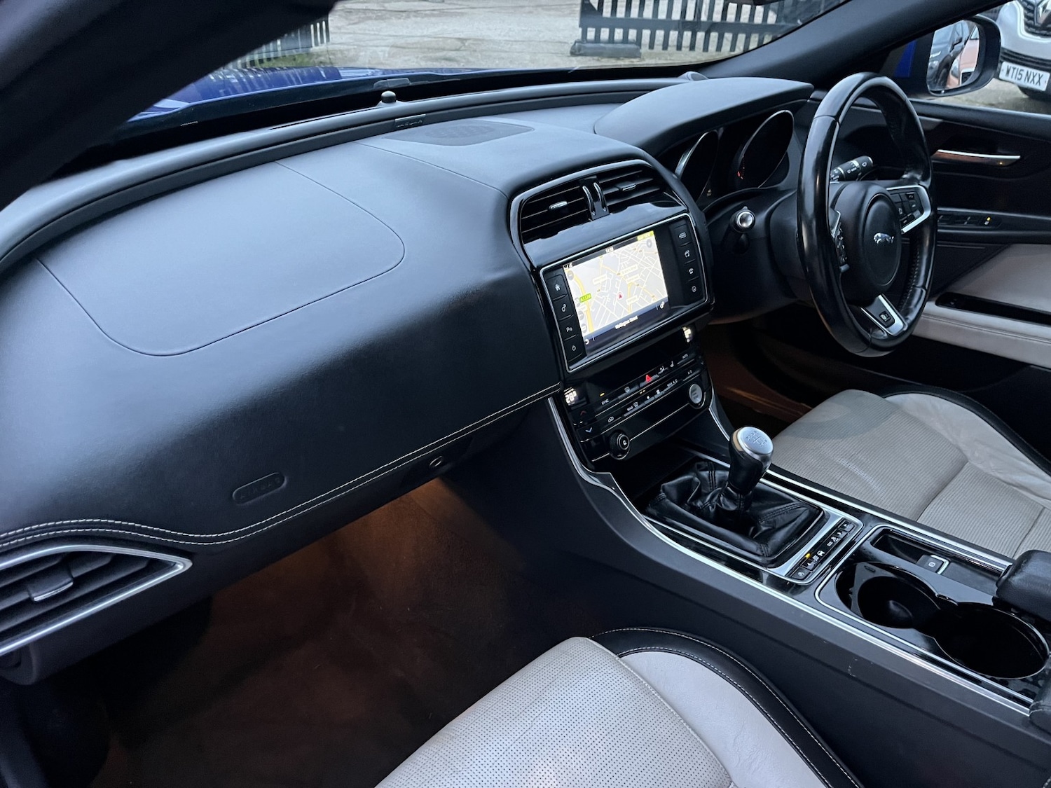 Used Jaguar XE 2016 for sale - 77400035: Photo 13