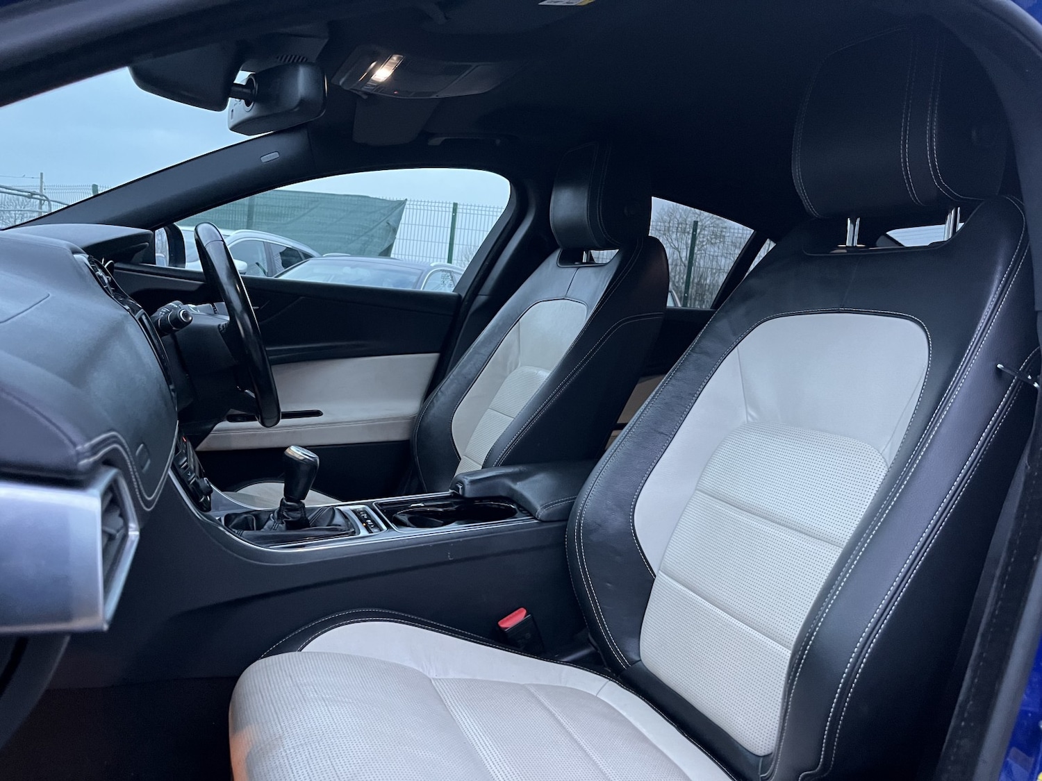 Used Jaguar XE 2016 for sale - 77400035: Photo 15