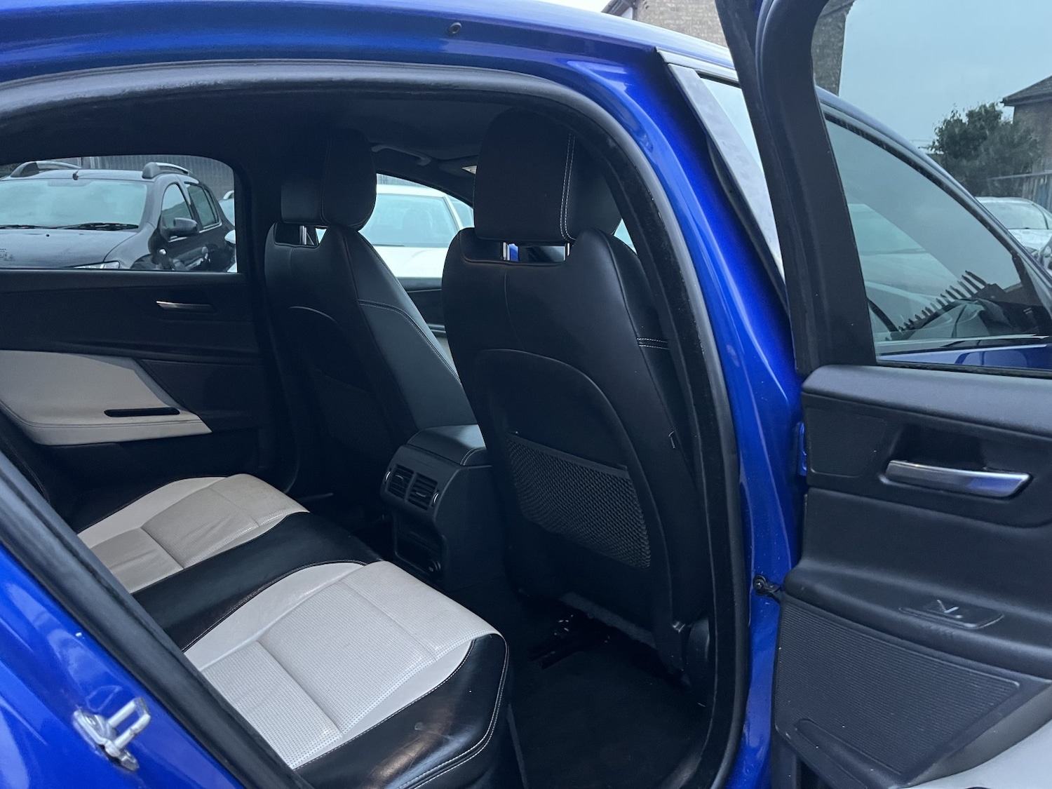 Used Jaguar XE 2016 for sale - 77400035: Photo 21