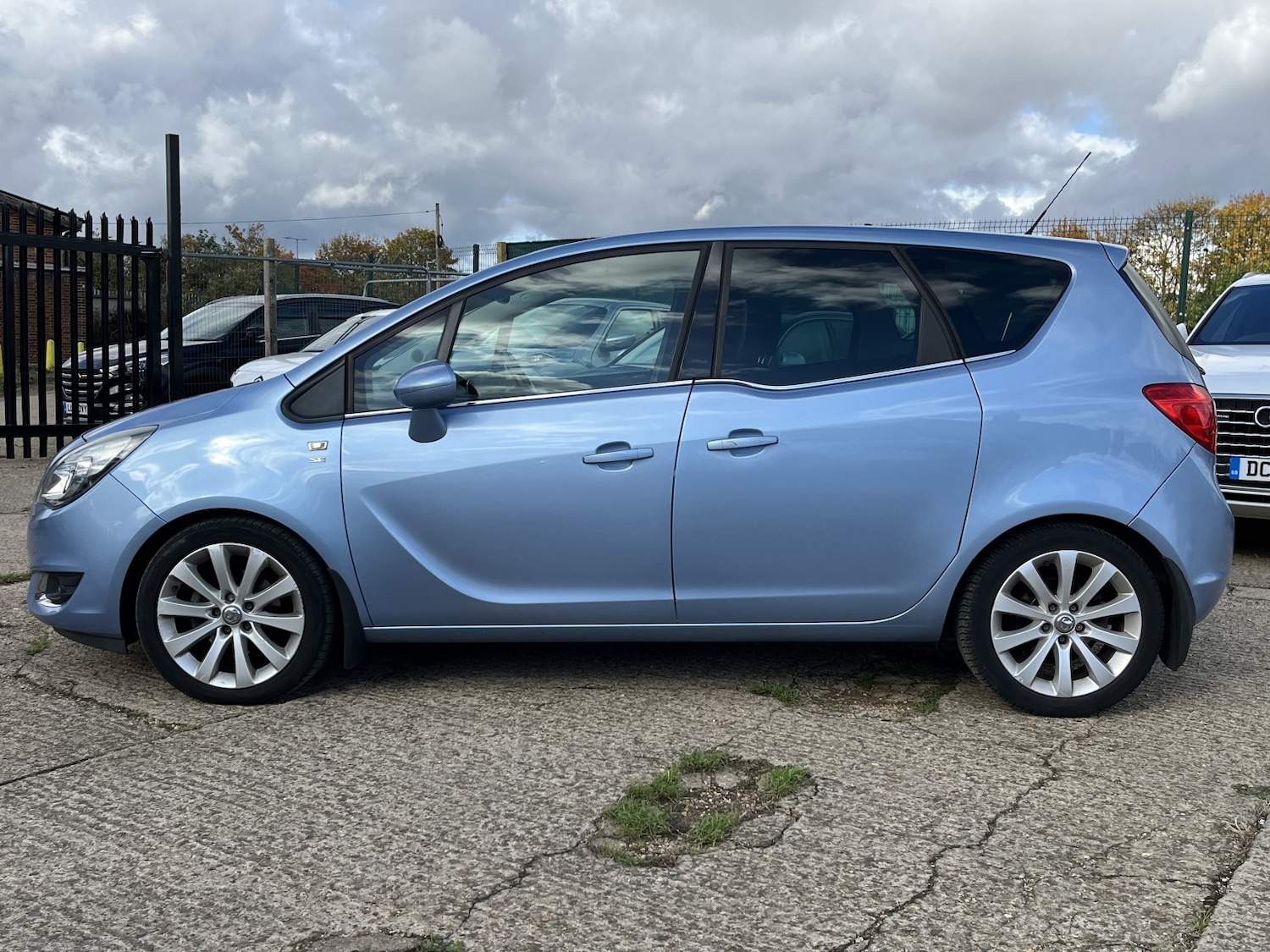 Used Vauxhall Meriva 2014 for sale - 76334849: Photo 6