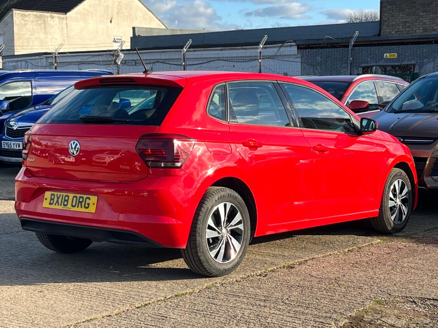 Used Volkswagen Polo 2018 for sale - 77357277: Photo 3