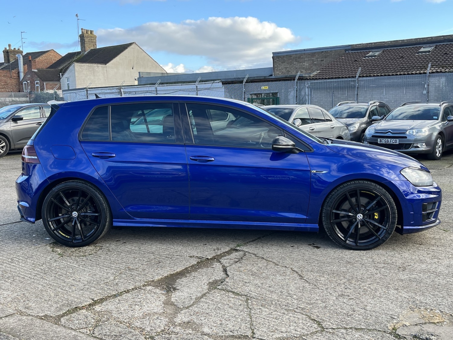 Used Volkswagen Golf 2016 for sale - 77729600: Photo 6