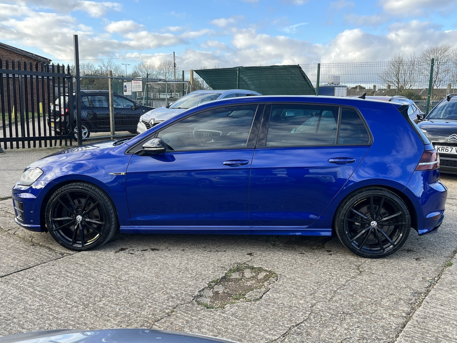 Used Volkswagen Golf 2016 for sale - 77729600: Photo 7