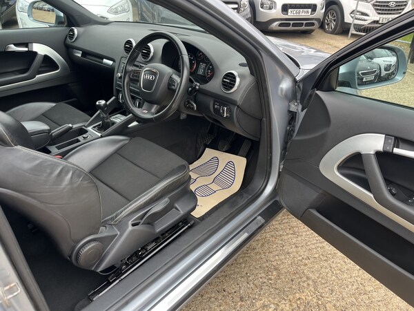 Used Audi A3 2010 for sale - 76198306: Photo 12