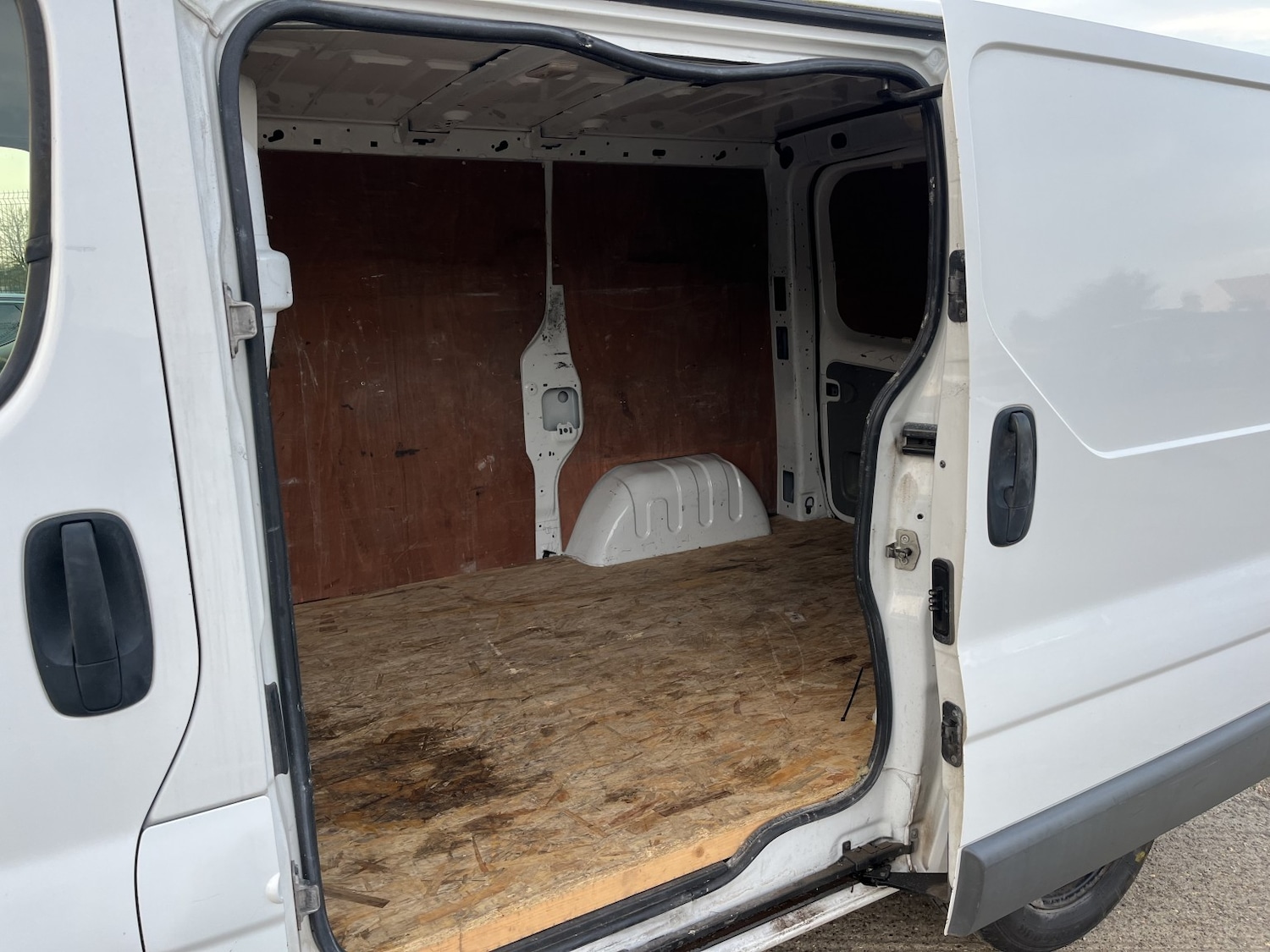Used Vauxhall Vivaro 2014 for sale - 77961975: Photo 18