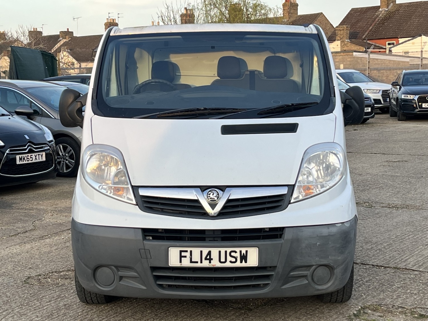 Used Vauxhall Vivaro 2014 for sale - 77961975: Photo 5