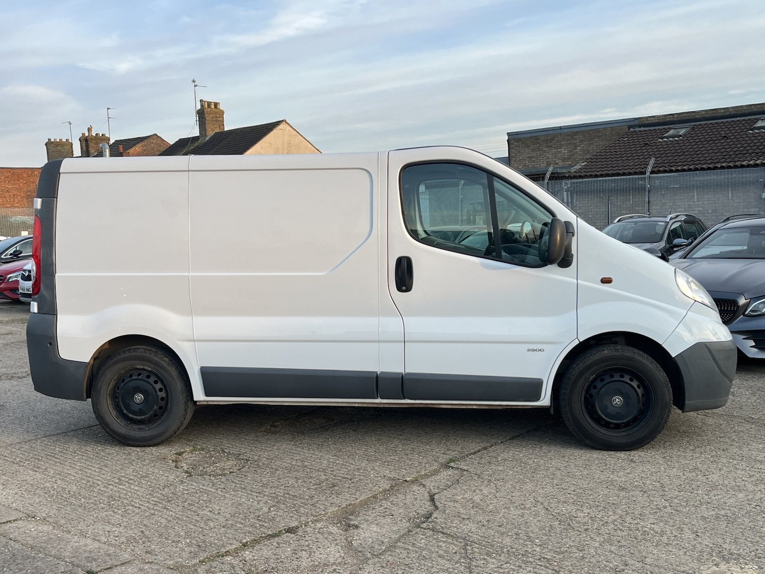 Used Vauxhall Vivaro 2014 for sale - 77961975: Photo 6