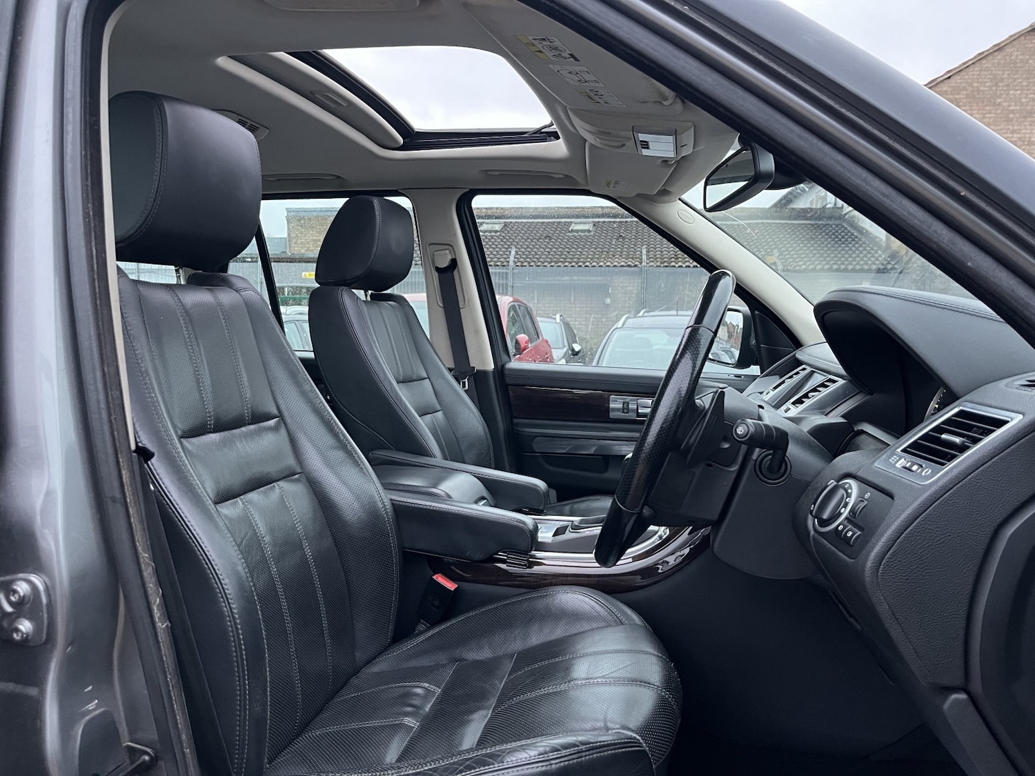 Used Land Rover Range Rover Sport 2010 for sale - 76791560: Photo 13