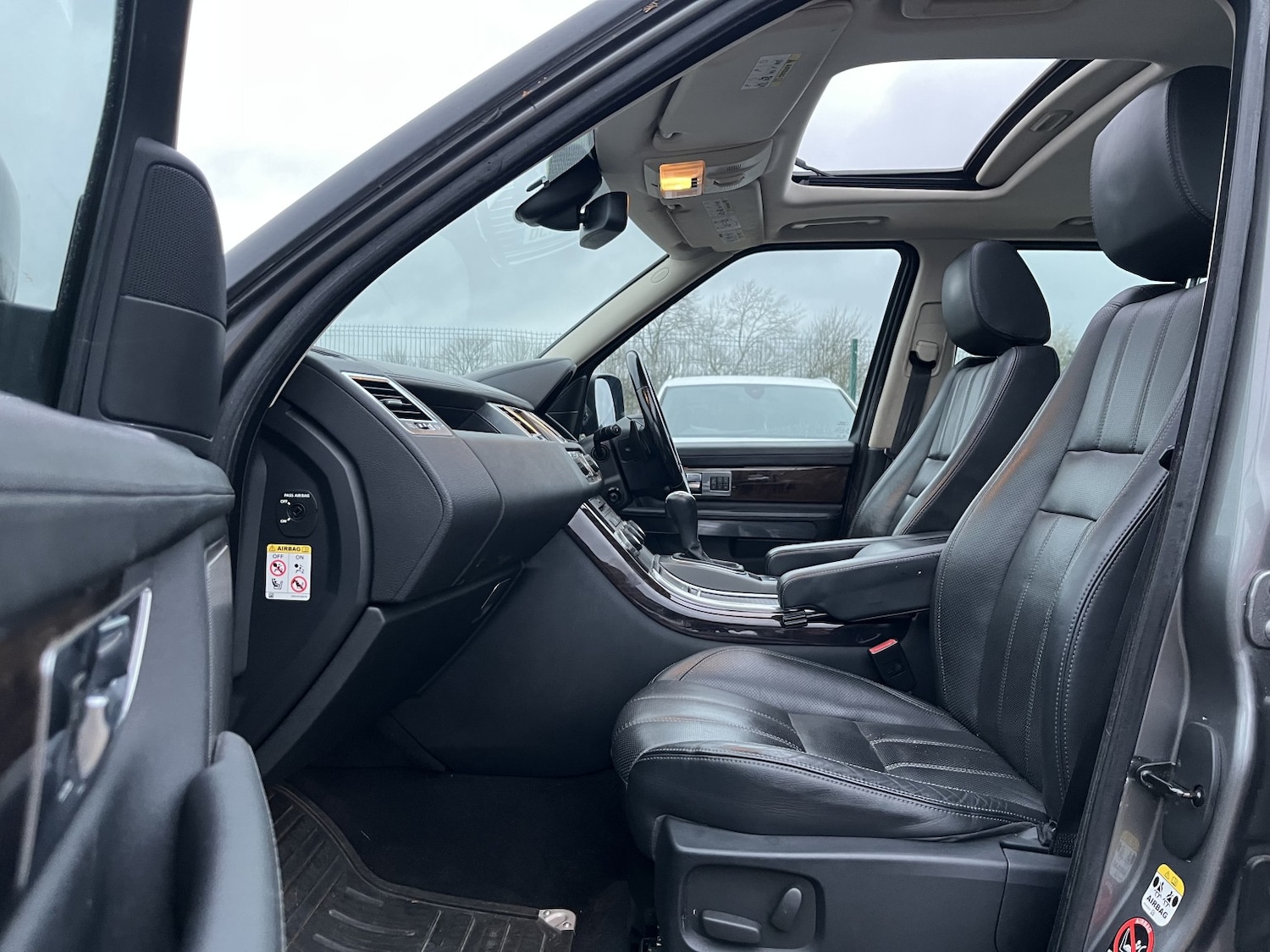 Used Land Rover Range Rover Sport 2010 for sale - 76791560: Photo 19